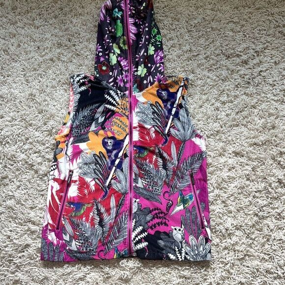 Custo Barcelona Graphic Vest Womens Size Small/ 1 Love Me Some Protein Hooded - Picture 1 of 14